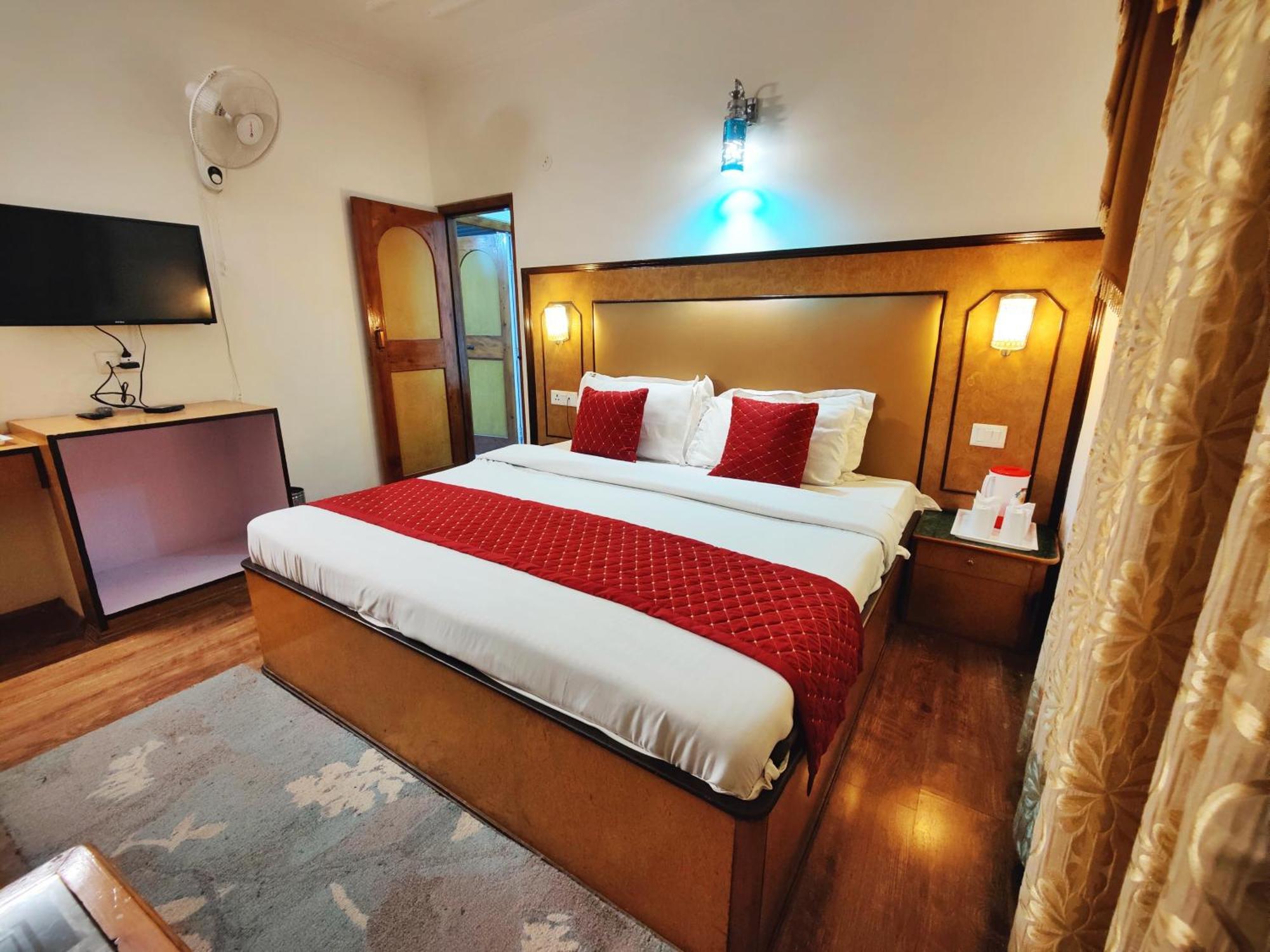 Surya International Hotel Manali Near Mall Road Εξωτερικό φωτογραφία