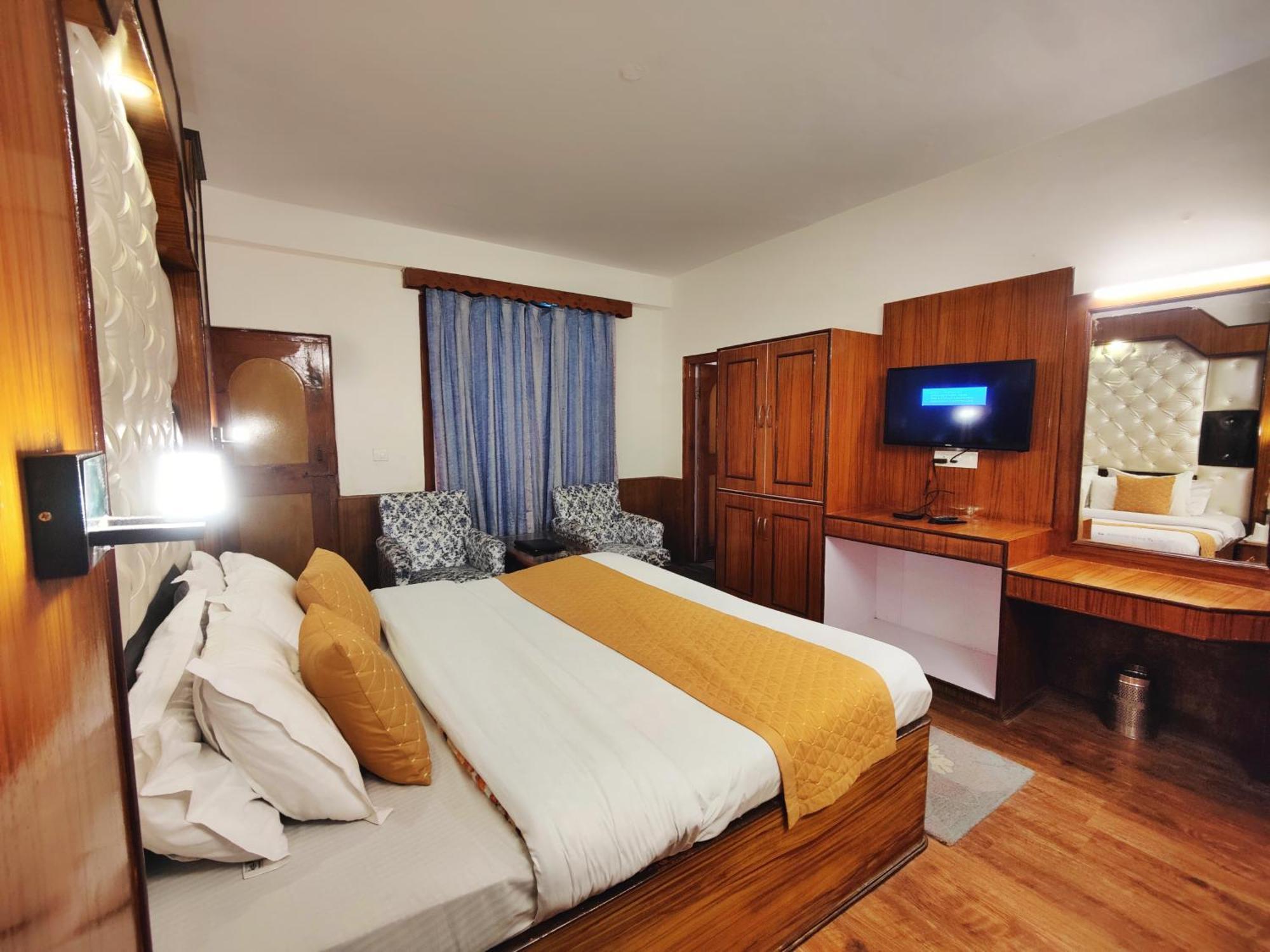 Surya International Hotel Manali Near Mall Road Εξωτερικό φωτογραφία