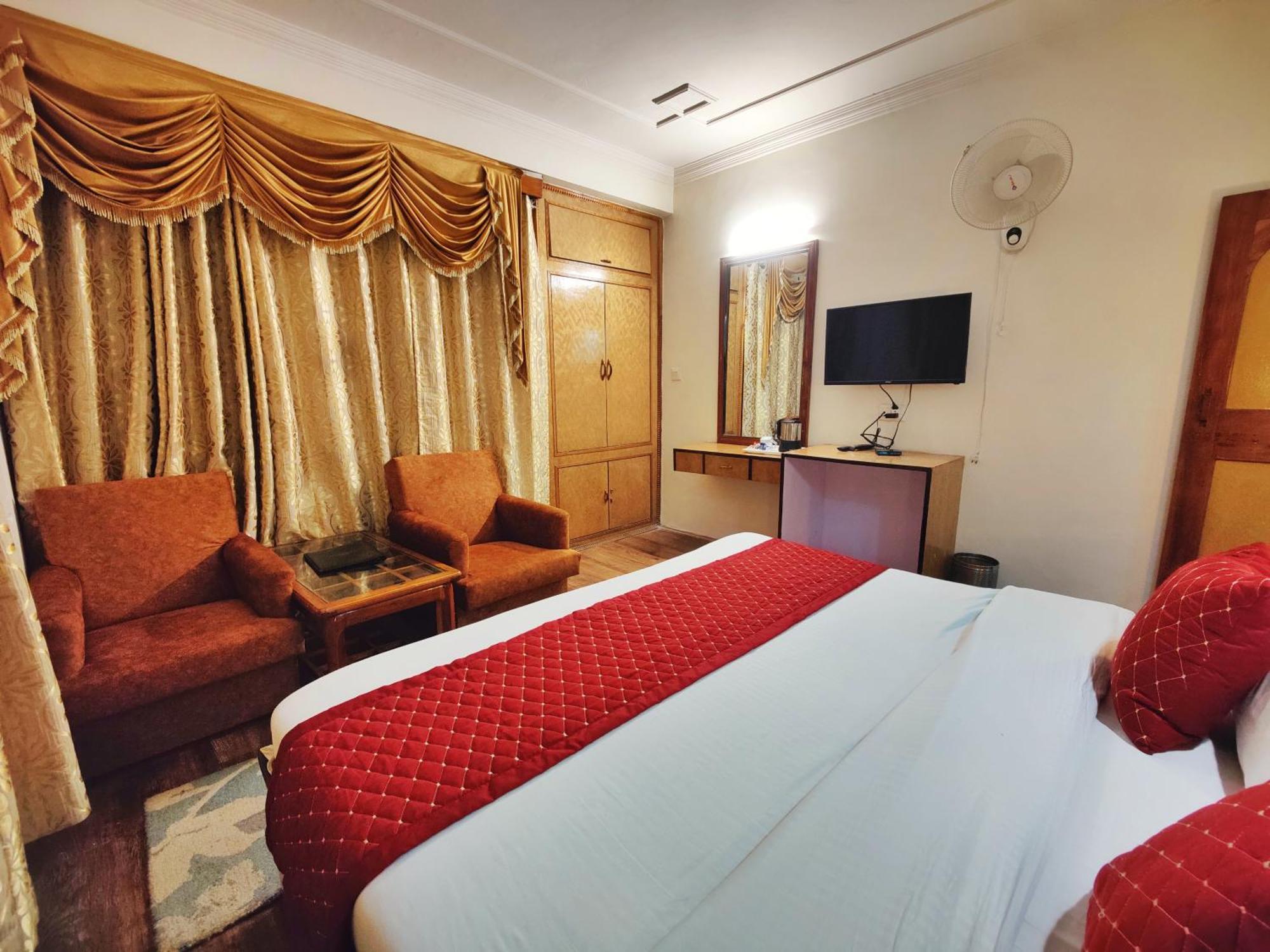 Surya International Hotel Manali Near Mall Road Εξωτερικό φωτογραφία