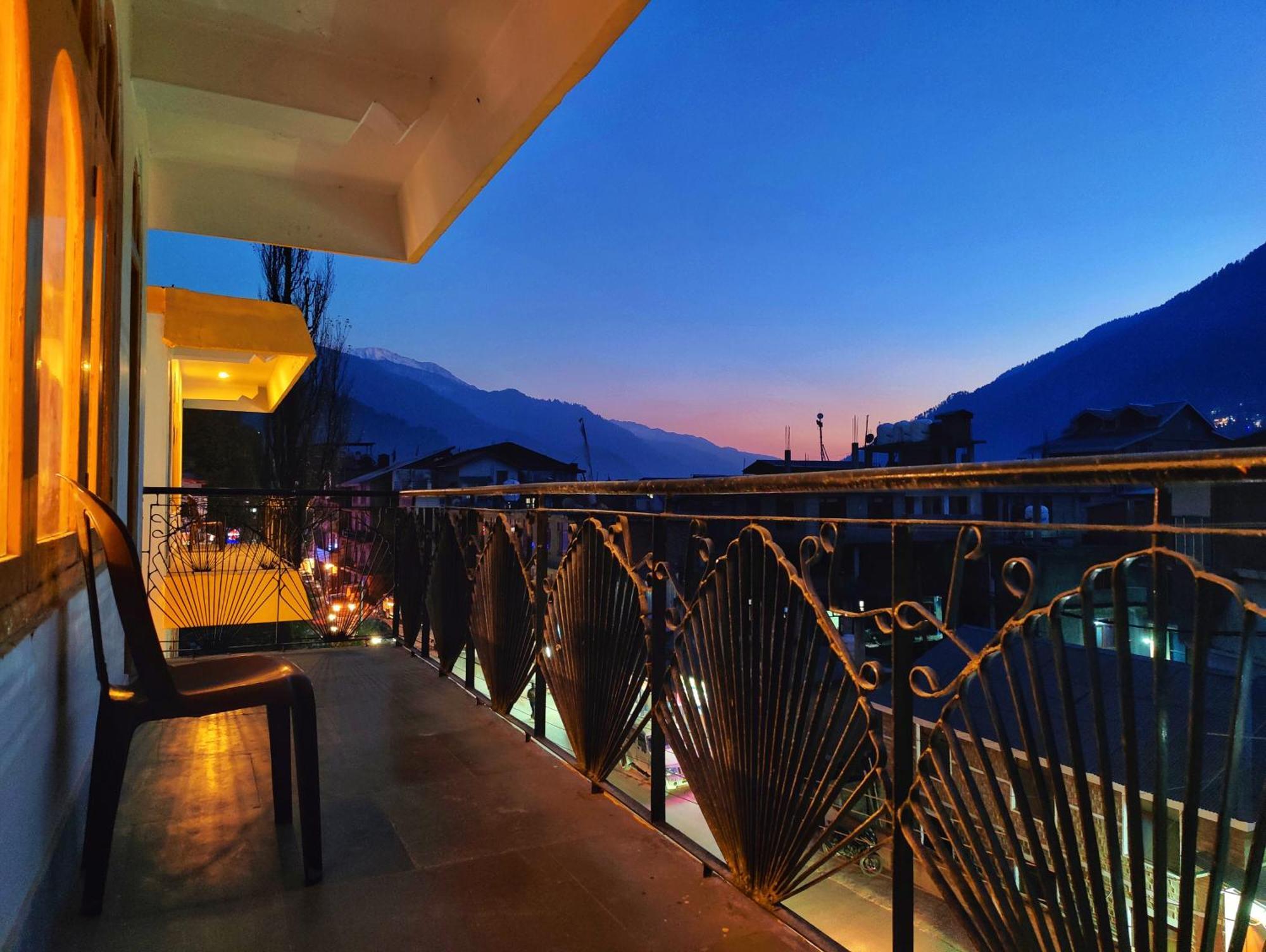 Surya International Hotel Manali Near Mall Road Εξωτερικό φωτογραφία
