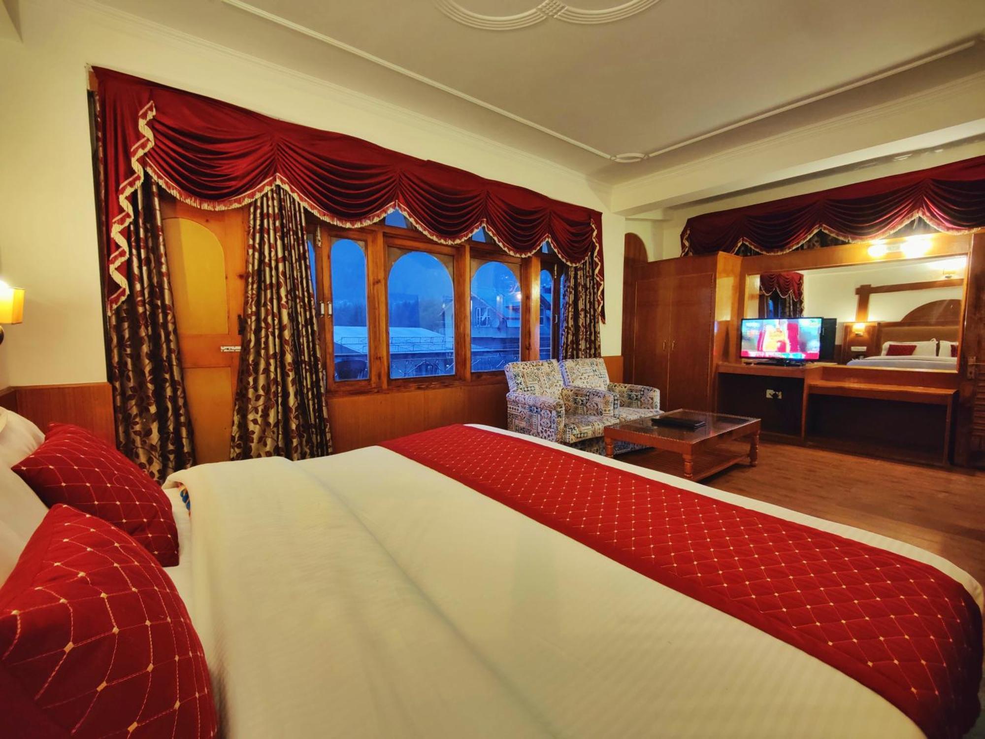 Surya International Hotel Manali Near Mall Road Εξωτερικό φωτογραφία