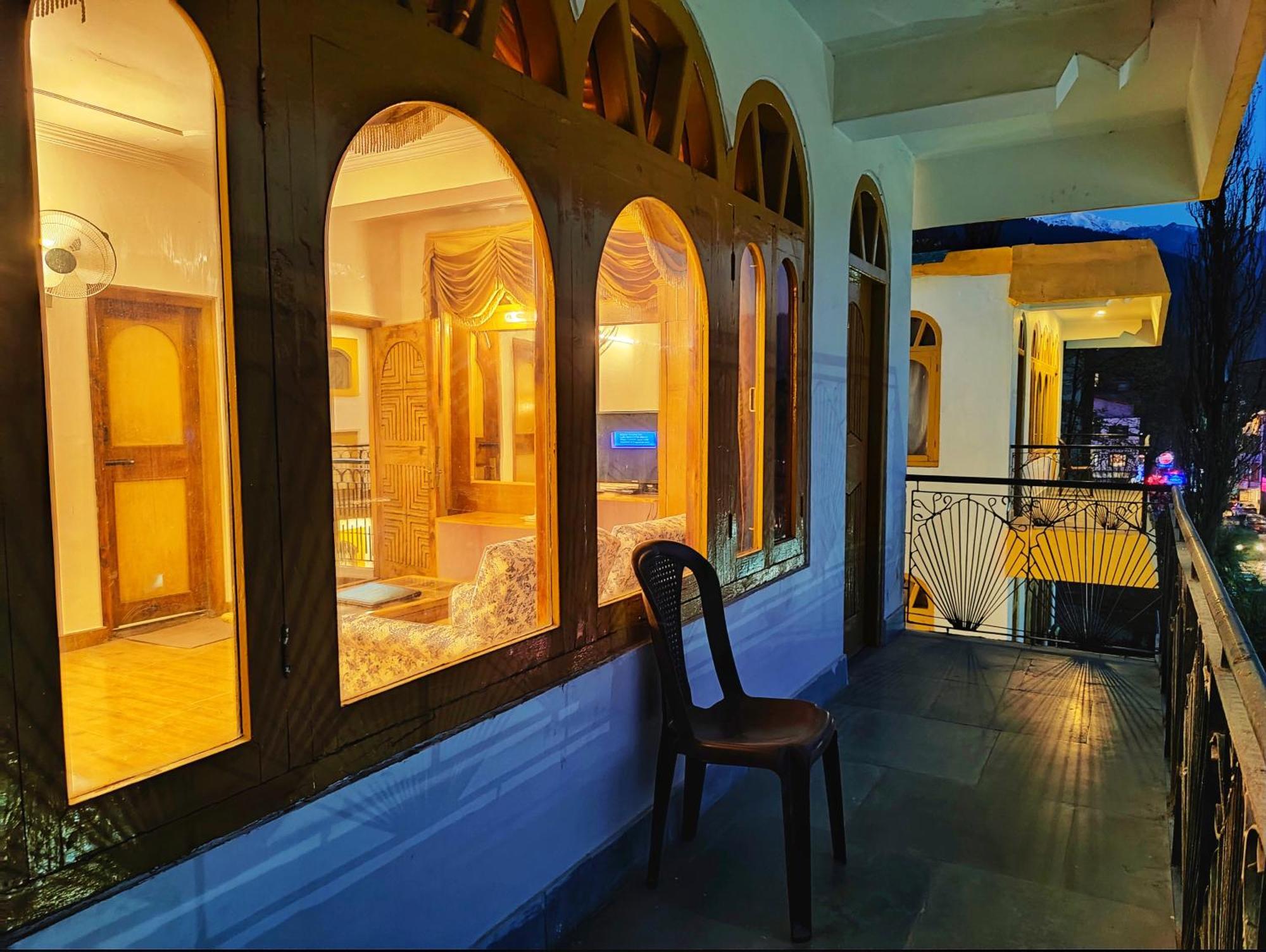 Surya International Hotel Manali Near Mall Road Εξωτερικό φωτογραφία