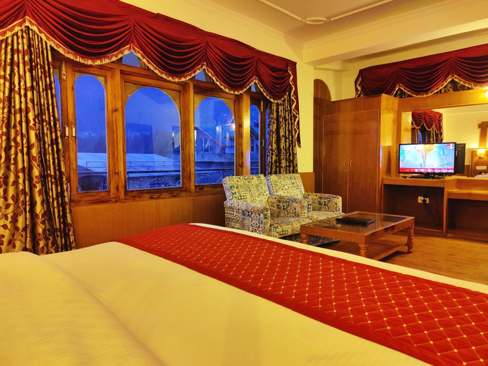 Surya International Hotel Manali Near Mall Road Εξωτερικό φωτογραφία