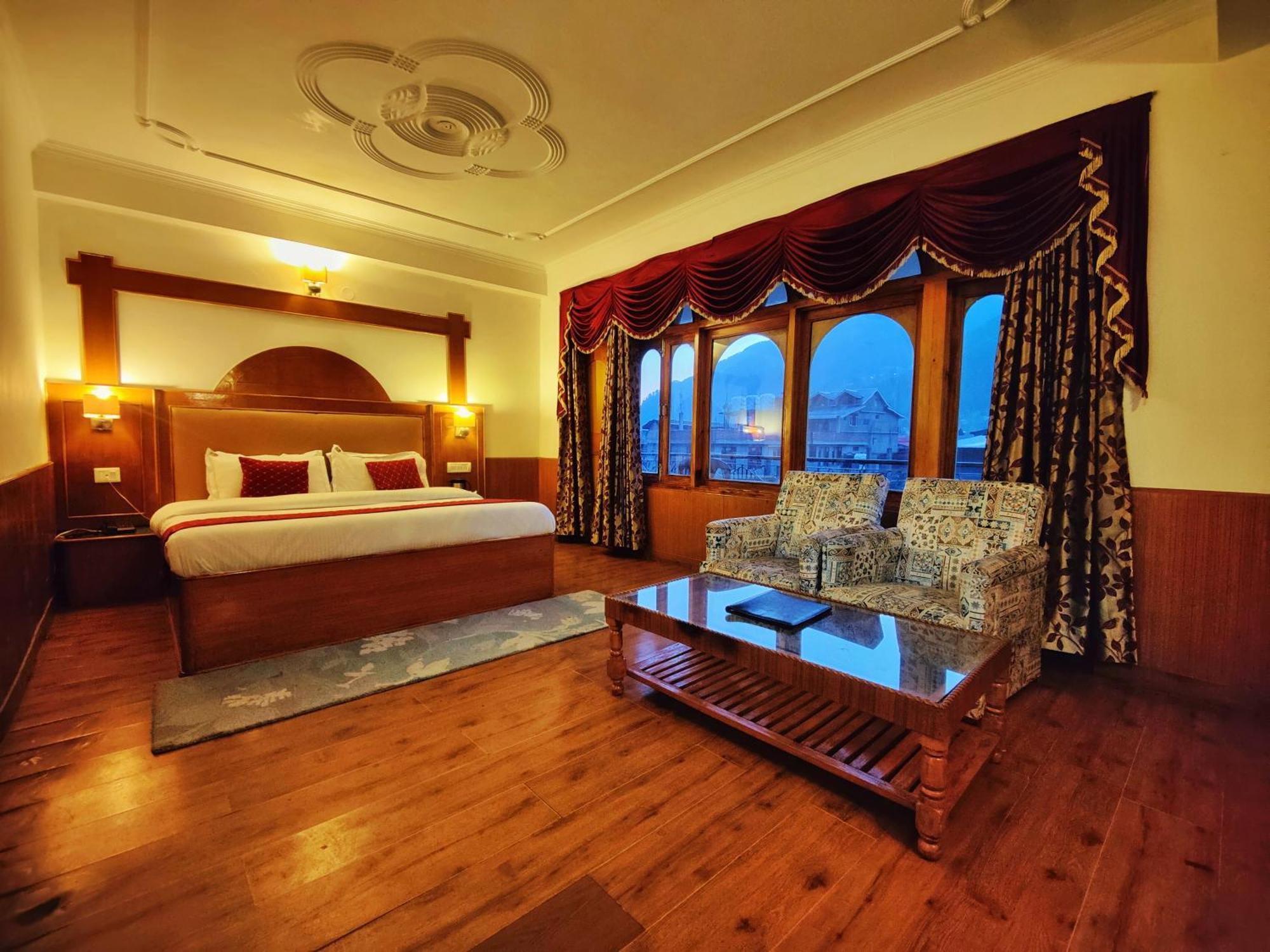 Surya International Hotel Manali Near Mall Road Εξωτερικό φωτογραφία
