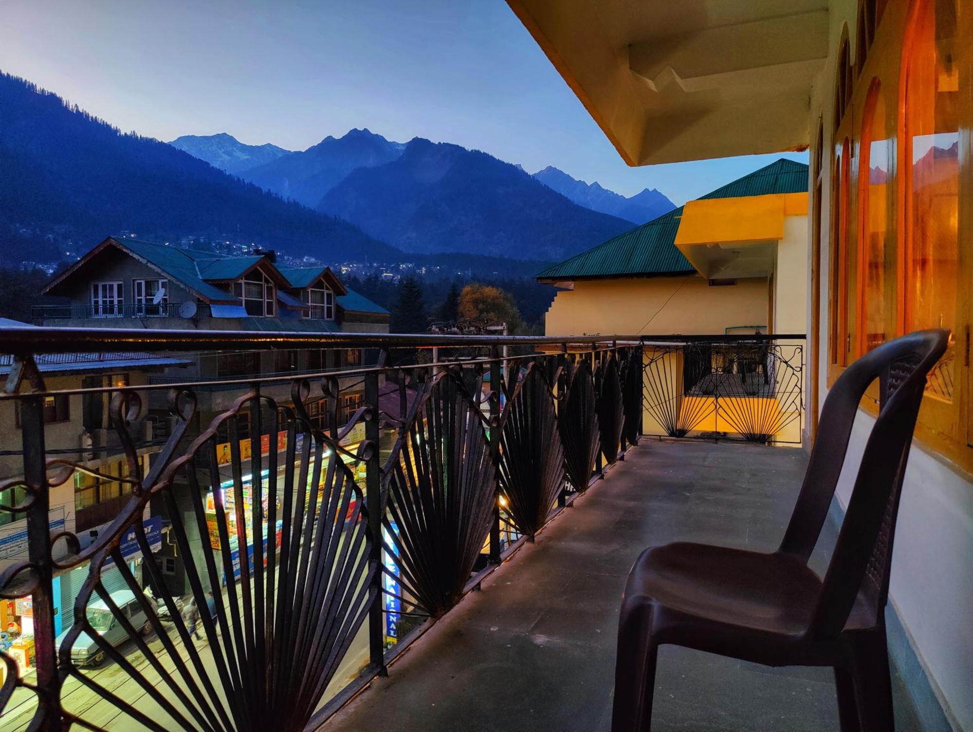 Surya International Hotel Manali Near Mall Road Εξωτερικό φωτογραφία