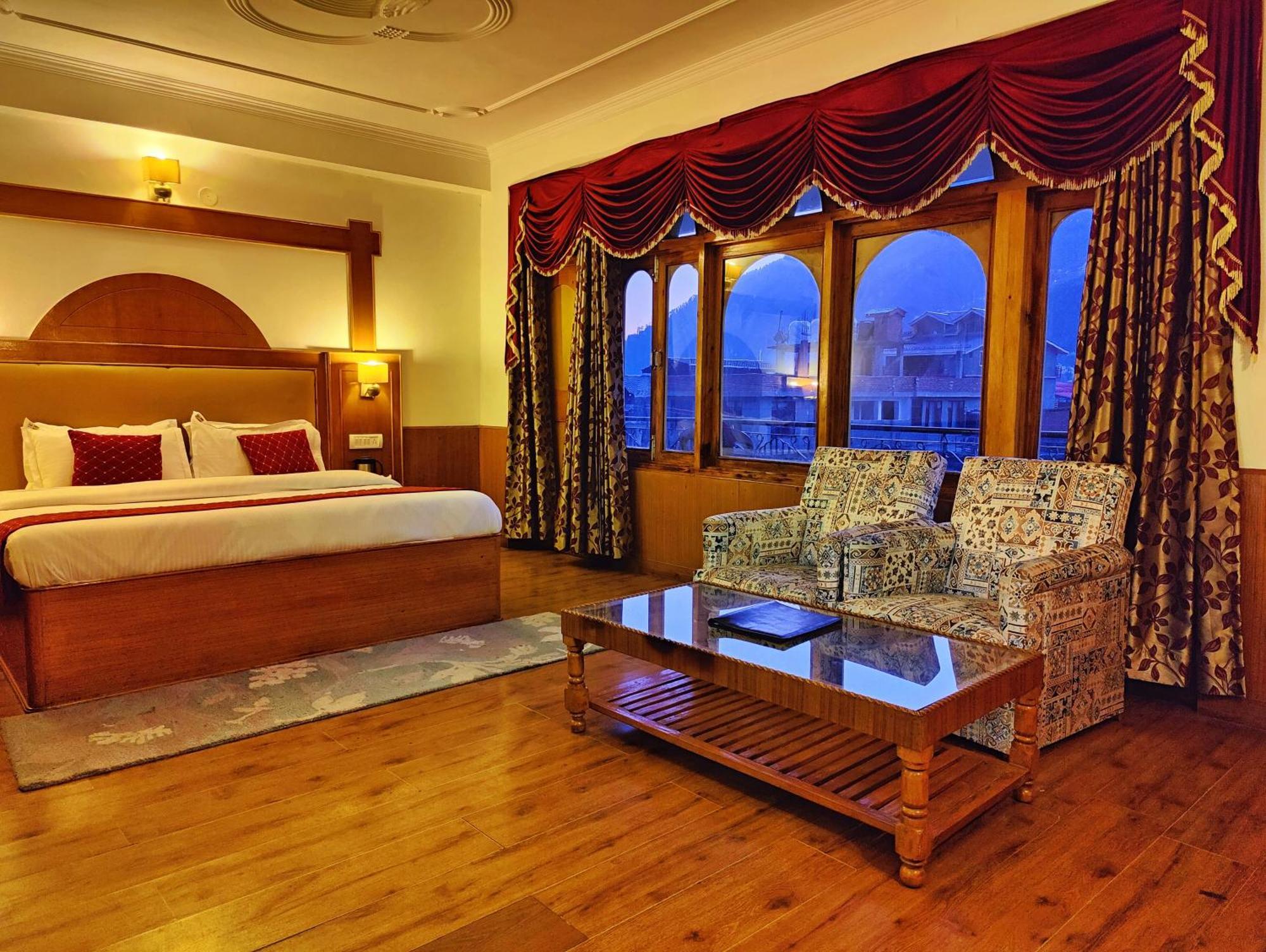 Surya International Hotel Manali Near Mall Road Εξωτερικό φωτογραφία